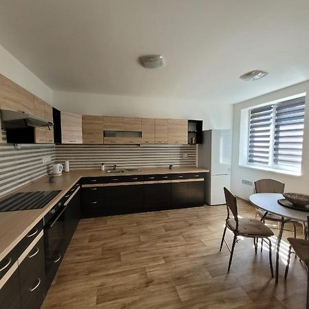 Apartament Utulny Byt 3+Kk V Destinaci Decin Zewnętrze zdjęcie